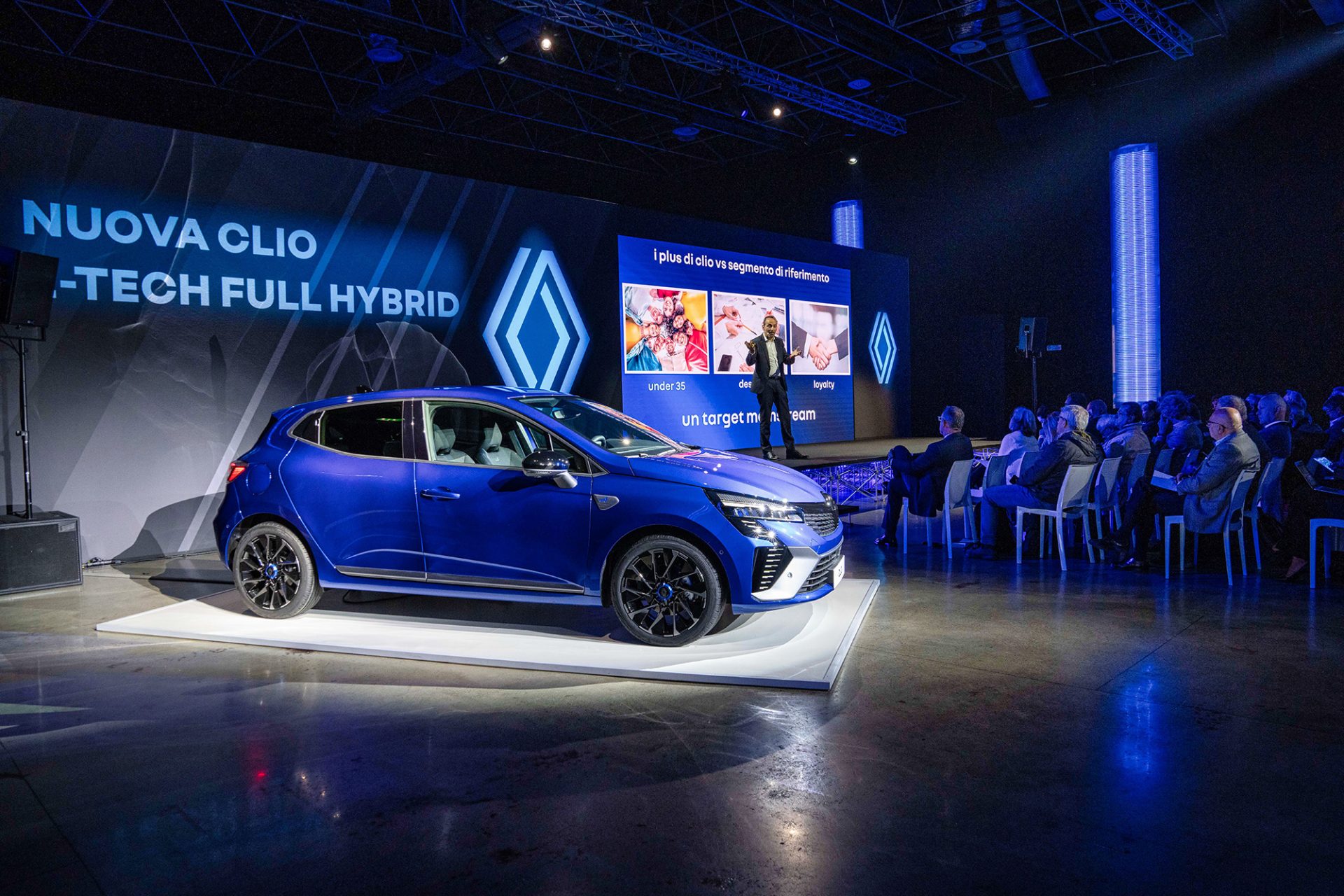 Nuova Renault Clio E-Tech Full Hybrid